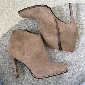 Vince Camuto Lorenza Sz 8 Ankle Boots